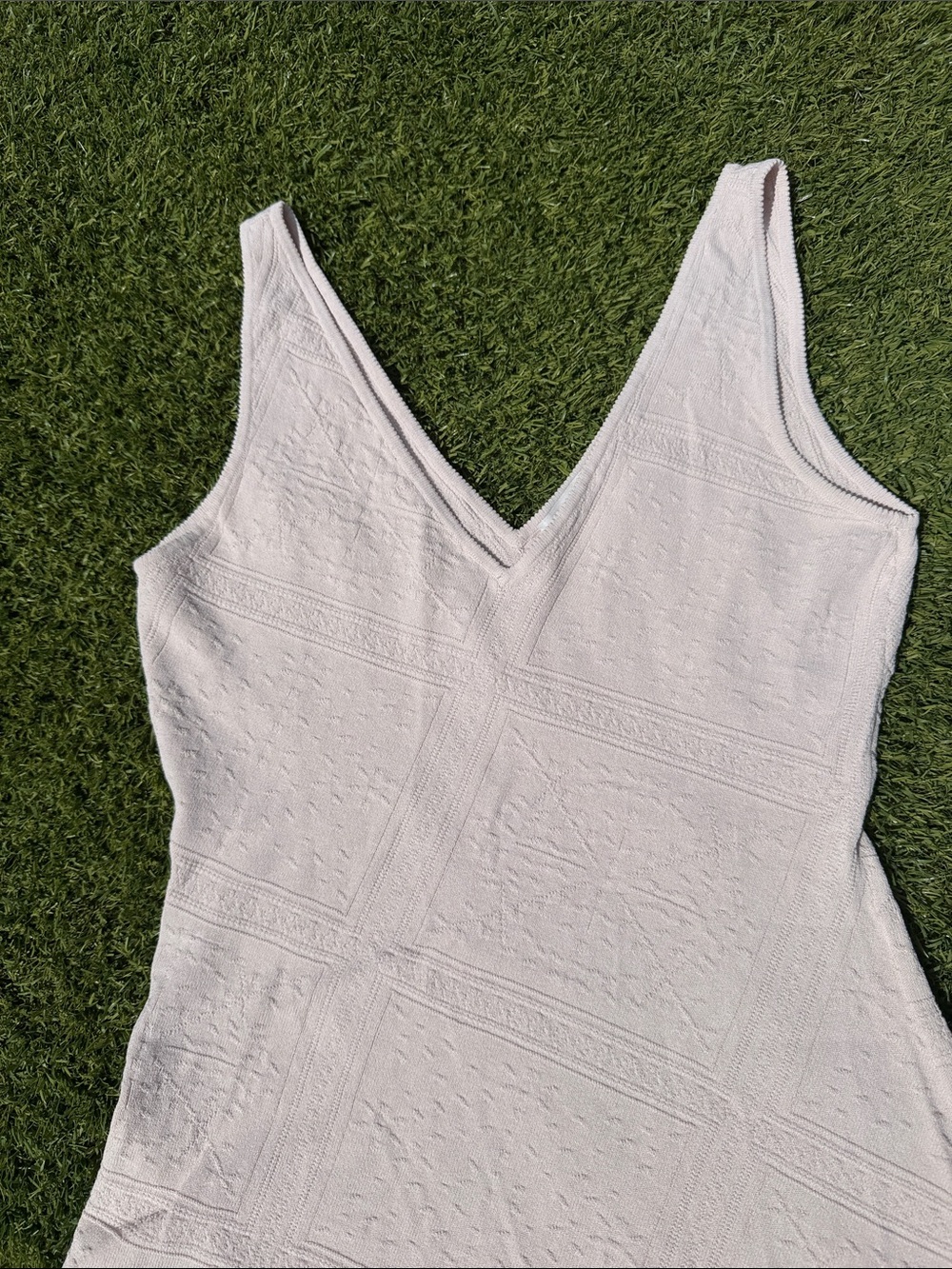 Club Monaco White Asymmetrical V-Neck Dress - Picture 2 of 8